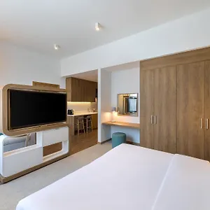 Element Al Mina, Jumeirah Dubai